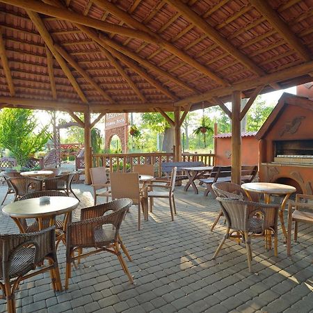 Kasztelan Hotel Krosno Kültér fotó