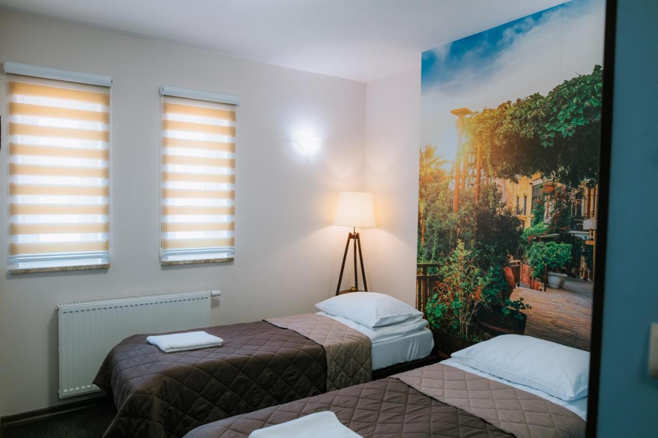 Kasztelan Hotel Krosno Kültér fotó